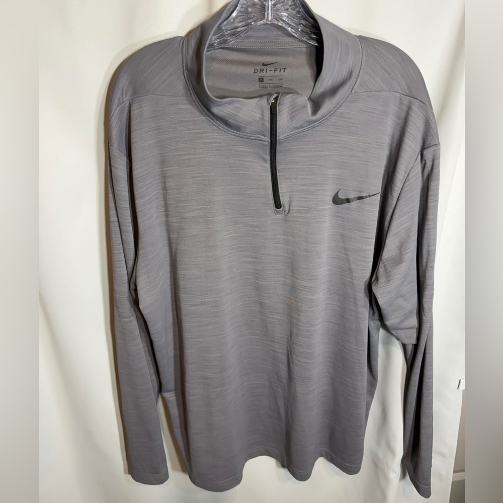 Nike Dri-FIT Light Gray Quarter-Zip Top